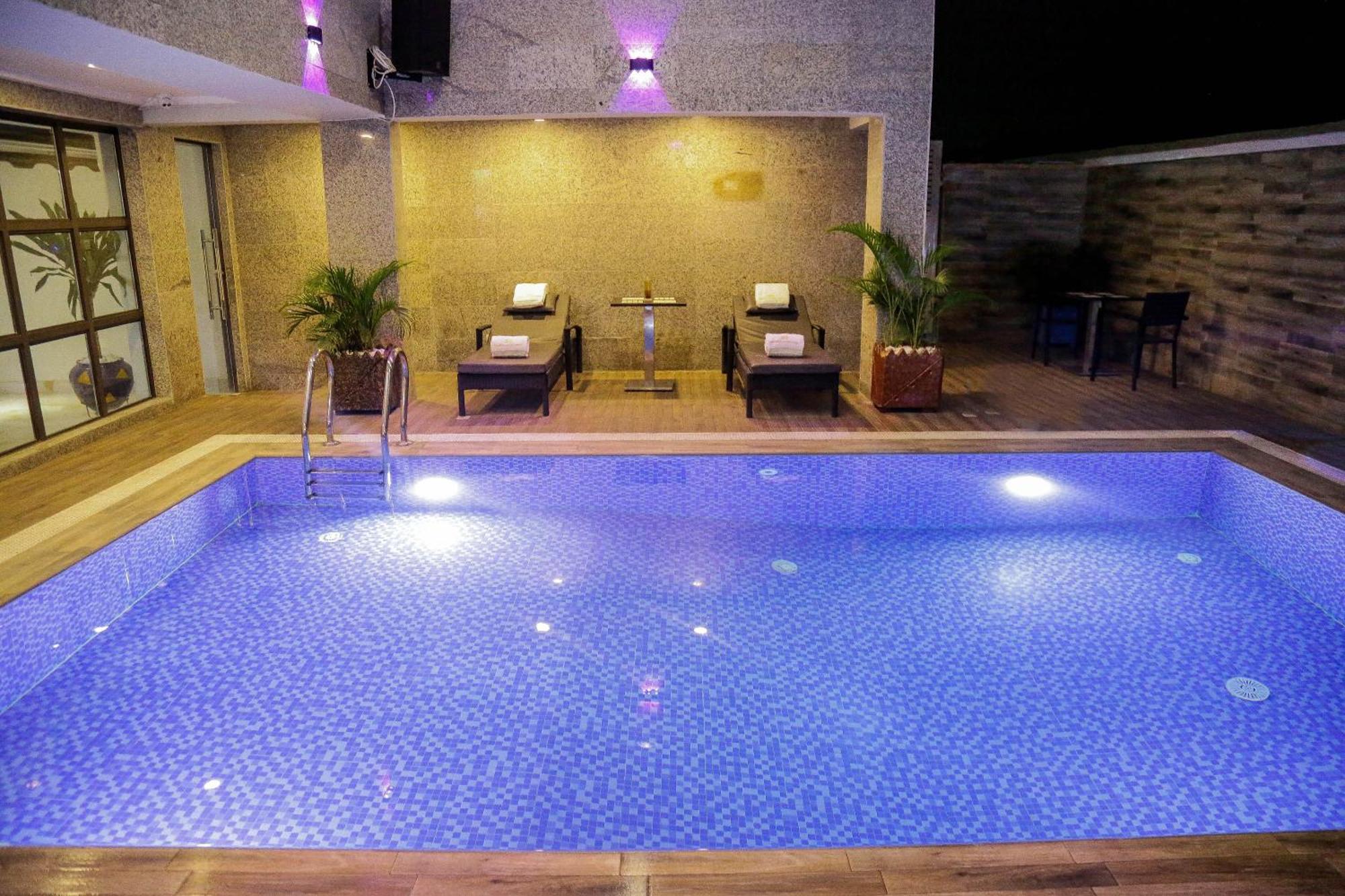 Perfecto La Villa Hotel And Suites Lagos Exterior photo